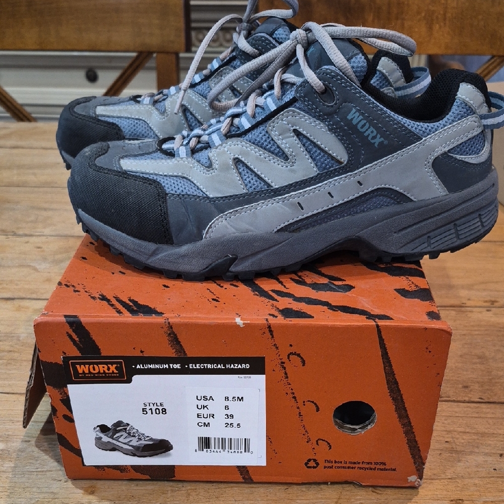 Women's Gray and Black Safety Toe Shoes